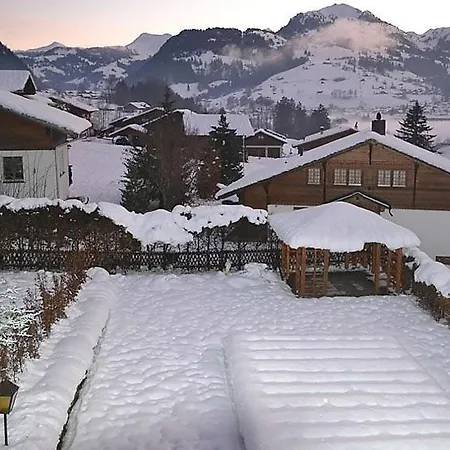 Sleeps 9 Pool Wifi Zweisimmen