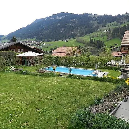 Sleeps 9 Pool Wifi